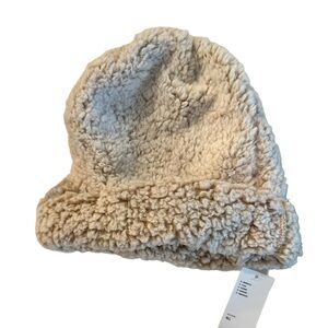 U.O. Cozy Beige Sherpa Beanie